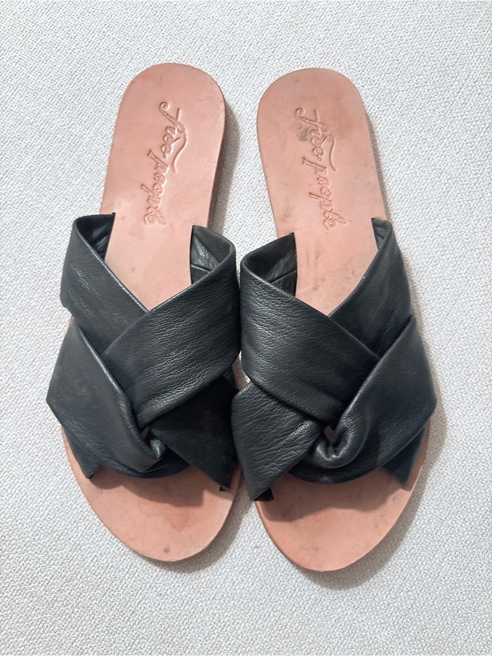 Free People Rio Vista Sandals Women's 40 9.5 Black Leather Strap Slide Shoes
